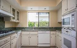 Palisades Circle Villas