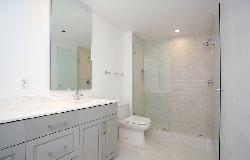 230 S Hamilton