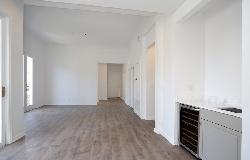 230 S Hamilton