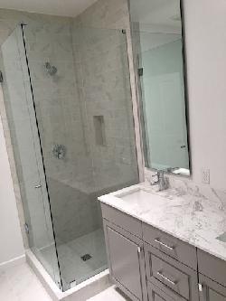 230 S Hamilton