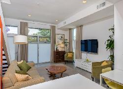 Gramercy Row