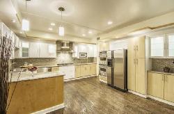 1712 Barrington