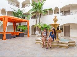 Luxe Villas Brentwood