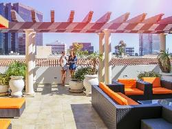 Luxe Villas Brentwood