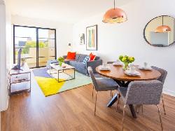 Luxe Villas Brentwood