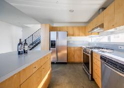 Rose Avenue Apartments