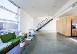 Rose Avenue Apartments