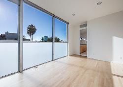 Rose Avenue Apartments