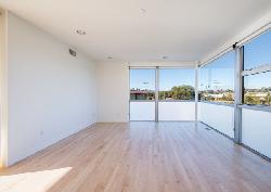 Rose Avenue Apartments