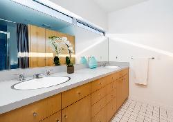 Rose Avenue Apartments