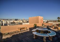 Palacio Alto Angeleno