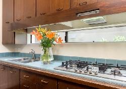 1721 Selby