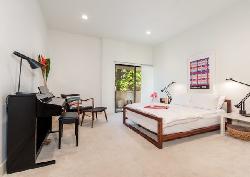 1721 Selby