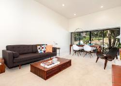 1721 Selby