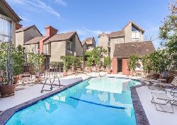 Windsor Village Townhomes