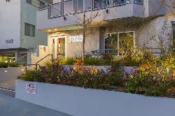 Centinela West