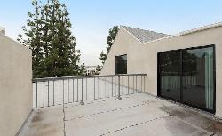 Shoreham Apartments