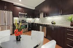 Micropolitan at Larchmont Village