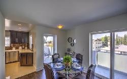 Residence at 1400 Vista, The