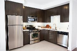 1800 Whitley