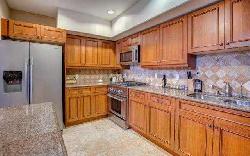 Toluca Lake Villas