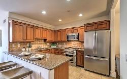 Toluca Lake Villas