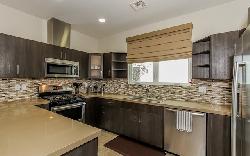 Colfax Villas
