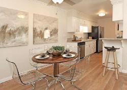 Studio City Villas
