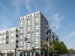 Boulevard on Wilshire