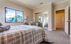 Hampton Court Pasadena