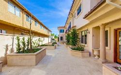 Hampton Court Pasadena