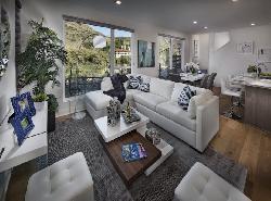 2775 Cahuenga
