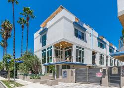 Hollywood Colony II