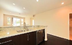4820 Bellflower