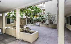 4820 Bellflower