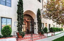 Granada Court
