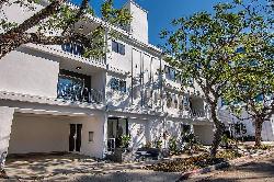 StayTony Beverly Hills