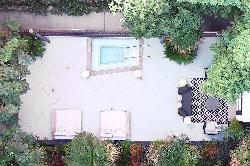 Alaya Hollywood