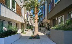 5112 Melrose