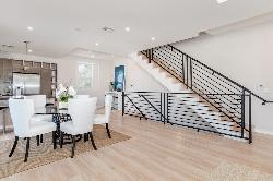 Pickford Court
