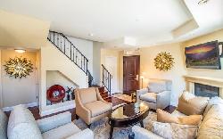 NoHo Villagio