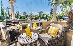 NoHo Villagio