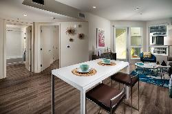 Topaz Apartments