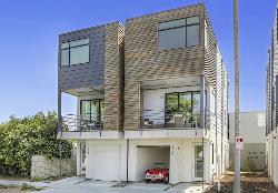 LivingHomes Atwater Village