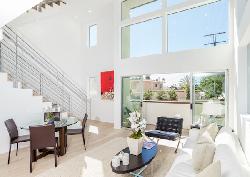 Wilshire Vista, The