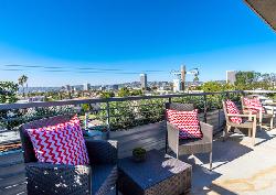 Wilshire Vista, The
