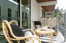 Modern LA, The