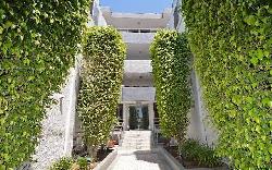 901 10th Street
