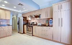 Sherman Oaks Grand Villa