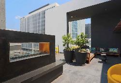Pearl On Wilshire